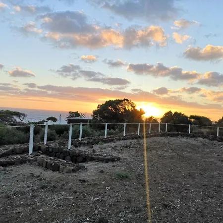 Dammusi Di Pietra Luna Vakantiehuis Siba